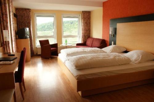 Burg-Hotel Obermoschel Værelse billede